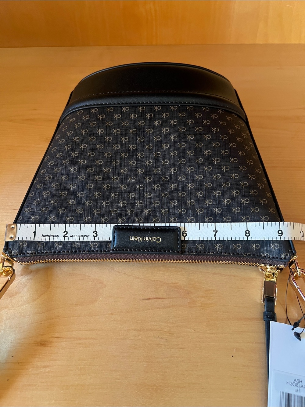 Calvin Klein Crossbody bag - Picture 9 of 12